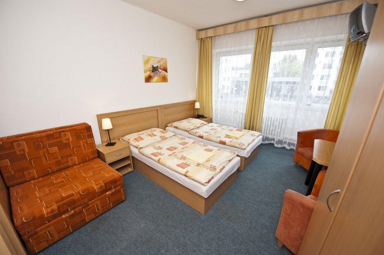 Hotel Plus Μπρατισλάβα Εξωτερικό φωτογραφία