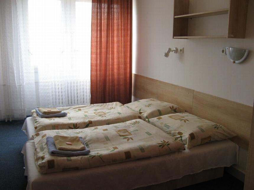 Hotel Plus Μπρατισλάβα Εξωτερικό φωτογραφία