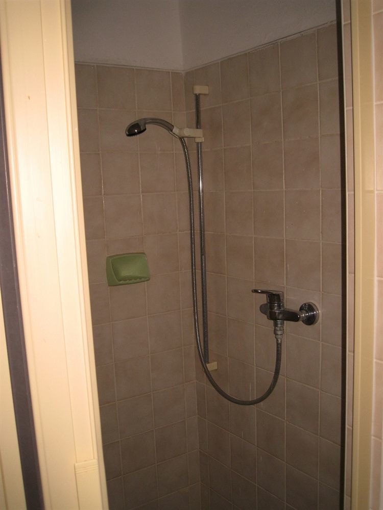 Hotel Plus Μπρατισλάβα Εξωτερικό φωτογραφία